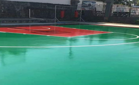 白银篮球场翻新地面